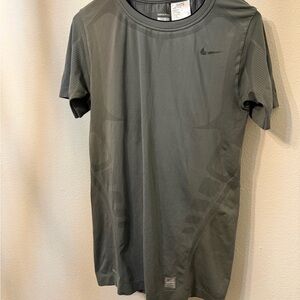 Nike Pro Men's Dark Gray Short Sleeve Tee